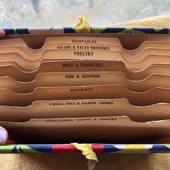 Vintage Recipe Accordion File - Picture 4 of 5